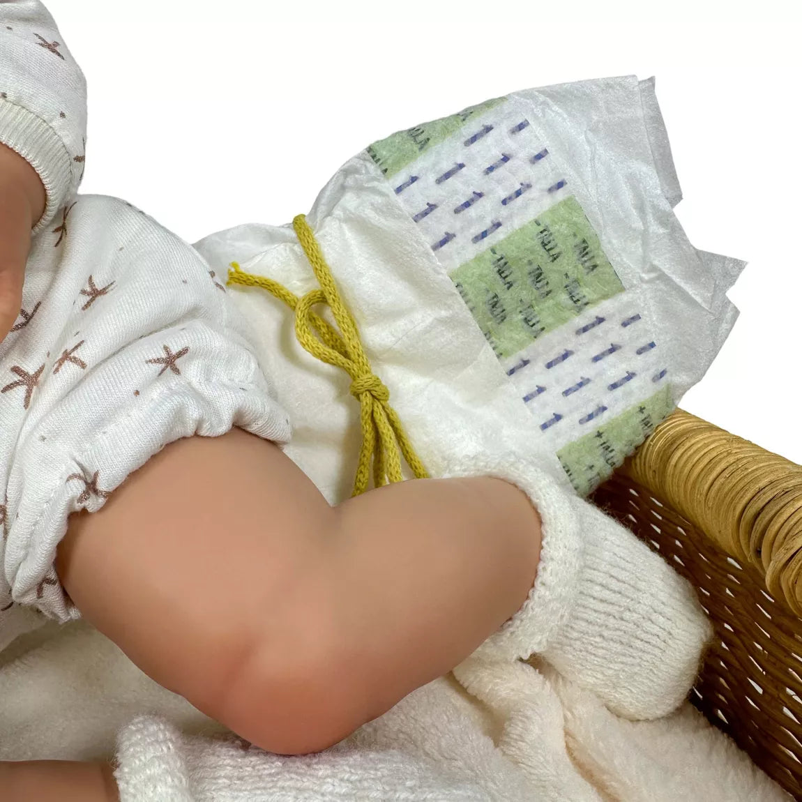 Nines d’Onil Little Adri Reborn Doll Soft Bodied 40 cms
